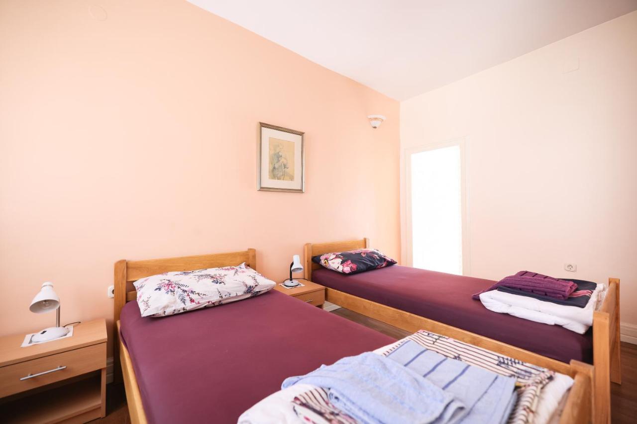 Two Bedroom Apartment In City Center Igor Zadar Exteriör bild