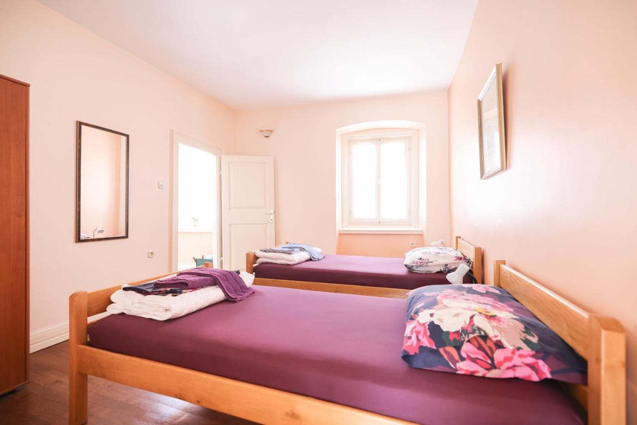 Two Bedroom Apartment In City Center Igor Zadar Exteriör bild